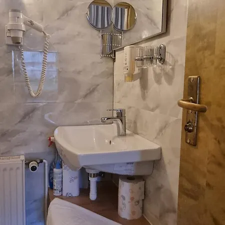 Ahorn Hotel Chociebuż Zewnętrze zdjęcie